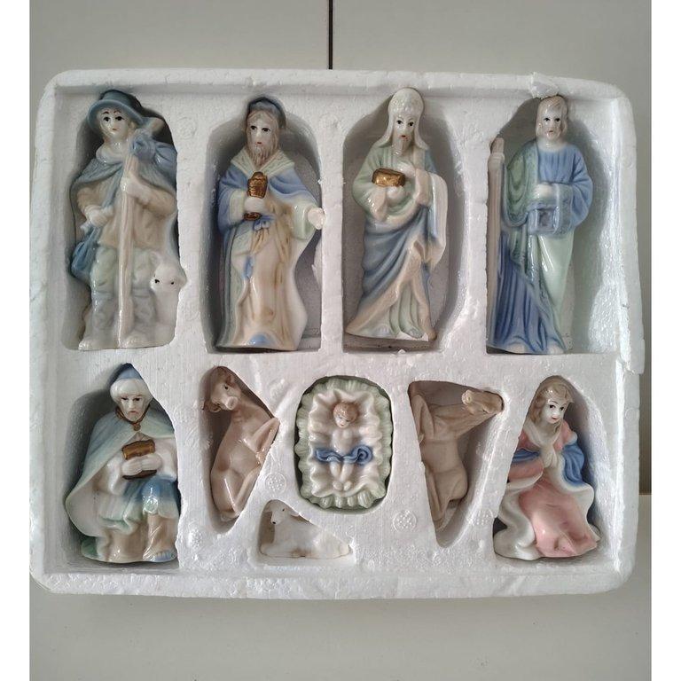Set de Pesebre Navideño Vintage de Porcelana Esmaltada - 10 Piezas