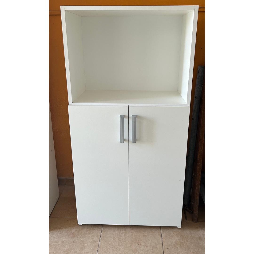 Portamicroondas de melamina armada con 2 puertas